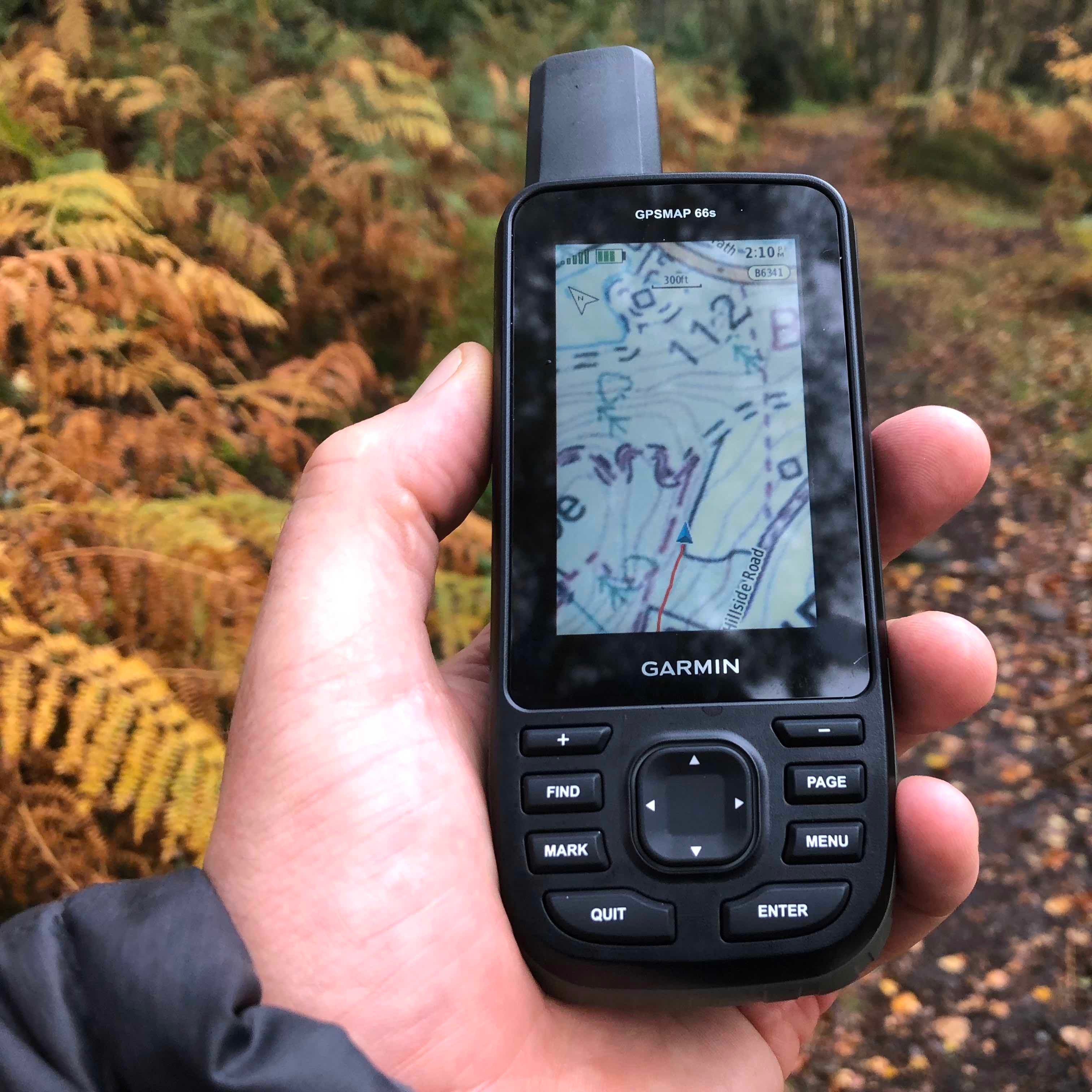 Best buttoned GPS unit navigating in the UK - Garmin GPSMAPseries