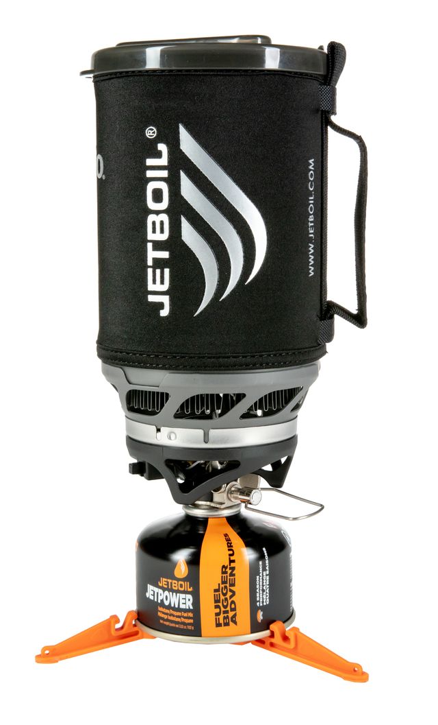 The SUMO packs the same regulator control as other Jetboil-regulated cooking systems, but with a higher-capacity cup-to-fuel cooking ratio for you and your friends.