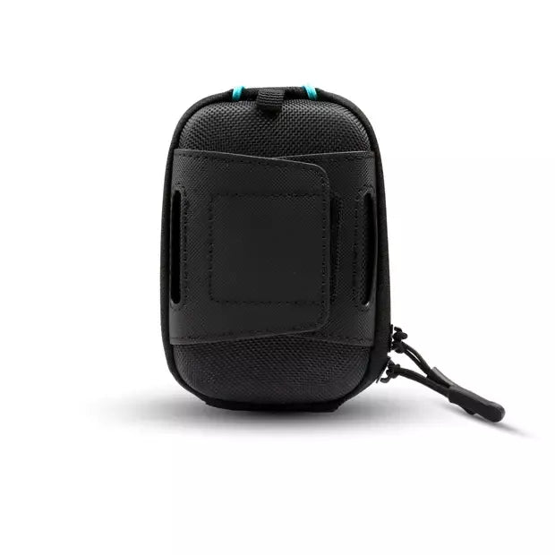 The rigid case for GPS is a tough, practical accessory to protect your device properly. It features a fixing ring with which you can attach the device to your belt or rucksack.