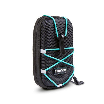 The rigid case for GPS is a tough, practical accessory to protect your device properly. It features a fixing ring with which you can attach the device to your belt or rucksack.
