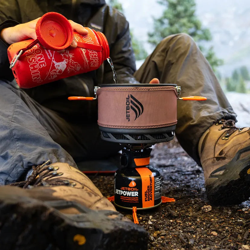 TrailCook 2.0L cooks for 2–4 with fast boils, precise heat control, easy cleanup, and rugged convenience for every outdoor adventure.