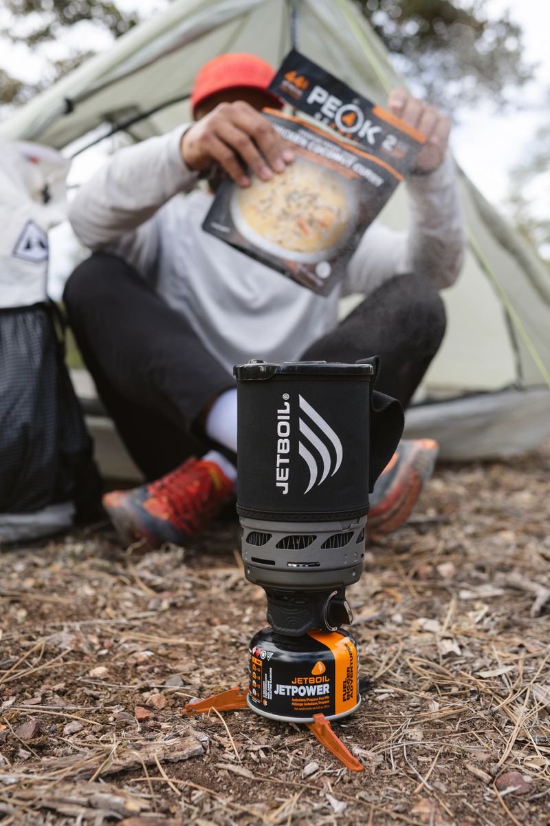 Blistering boil times come standard on the Flash cooking system, the ultimate camping stove for preparing coffee, soup, or dehydrated meals on the trail. 